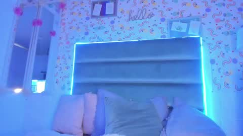 Snapshot of sharon_justin_ chatting on 8, 3, 2025 Sharon online show from 8, 3, 2025