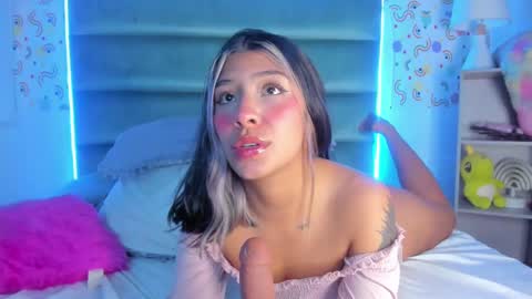 Snapshot of sharon_justin_ chatting on 11, 3, 2025 Sharon online show from 11, 3, 2025