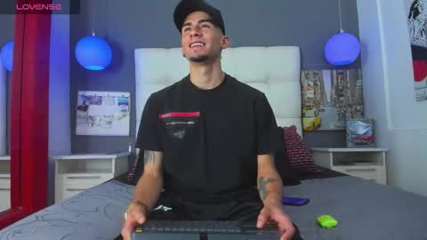 Sharon  Tyga online show from 16, 11, 2025