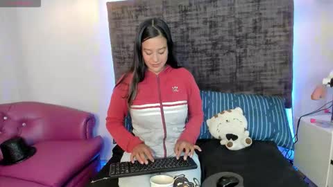 Snapshot of sharoncute16 chatting on 5, 11, 2025 sharoncute16 online show from 5, 11, 2025