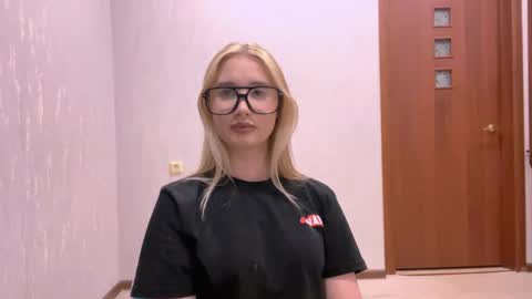 Snapshot of sharonpexton chatting on 19, 5, 2026 Anita online show from 19, 5, 2026