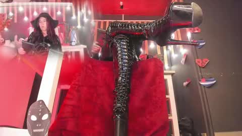 Snapshot of sharoon_gold chatting on 25, 2, 2025 Your mistress Sharon  online show from 25, 2, 2025