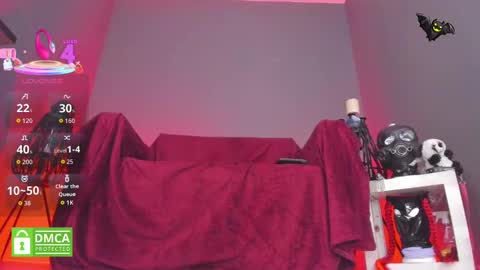 Snapshot of sharoon_gold chatting on 8, 10, 2025 Your mistress Sharon  online show from 8, 10, 2025