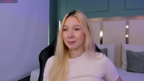 Snapshot of shatall_rouge chatting on 24, 1, 2025 Shantall online show from 24, 1, 2025