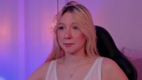 Snapshot of shatall_rouge chatting on 23, 2, 2025 Shantall online show from 23, 2, 2025