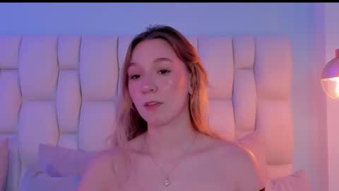 Snapshot of shatall_rouge chatting on 29, 10, 2025 Shantall online show from 29, 10, 2025