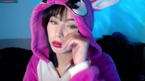 Shayla 3 online show from 28, 9, 2025