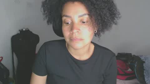 Shayna online show from 2, 12, 2025