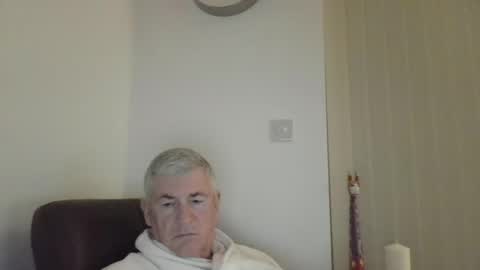 she52 online show from 18, 4, 2026