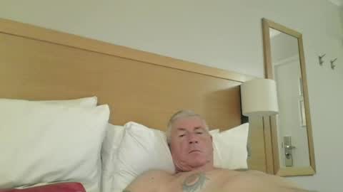 Snapshot of she52 chatting on 1, 7, 2026 she52 online show from 1, 7, 2026