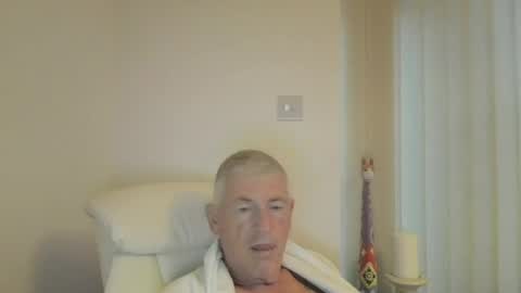 Snapshot of she52 chatting on 18, 7, 2026 she52 online show from 18, 7, 2026