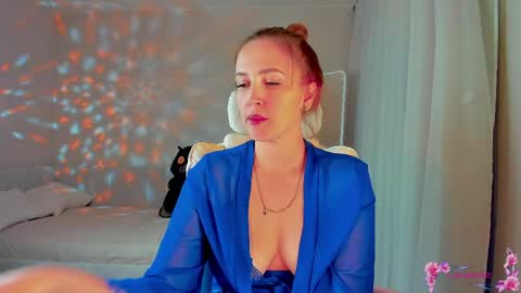 she_wolf1 online show from 7, 4, 2026