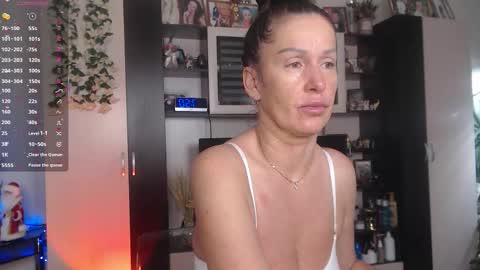 Snapshot of sheilaryan chatting on 9, 1, 2026 Sheila GMT 2 Tuesday Wednesday Friday Saturday Sunday- 8 5 online show from 9, 1, 2026