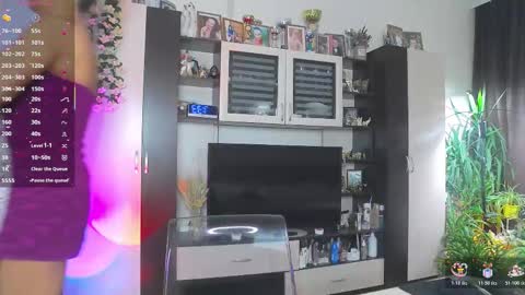 Snapshot of sheilaryan chatting on 1, 2, 2026 Sheila GMT 2 Tuesday Wednesday Friday Saturday Sunday- 8 5 online show from 1, 2, 2026