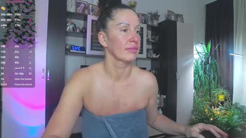 Snapshot of sheilaryan chatting on 3, 2, 2026 Sheila GMT 2 Tuesday Wednesday Friday Saturday Sunday- 8 5 online show from 3, 2, 2026