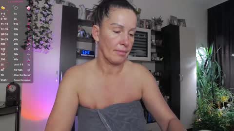 Snapshot of sheilaryan chatting on 23, 2, 2026 Sheila GMT 2 Tuesday Wednesday Friday Saturday Sunday- 8 5 online show from 23, 2, 2026