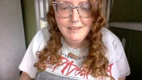 Red online show from 7, 4, 2026