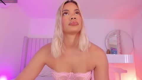 shelynna_azzul online show from 29, 11, 2025