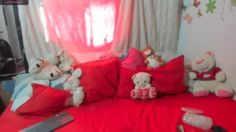 Snapshot of sherlyn_fox69 chatting on 8, 1, 2025 Maria Saenz online show from 8, 1, 2025