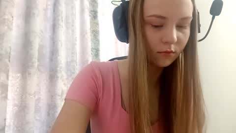 Snapshot of sherrylkeep chatting on 29, 11, 2025 Lisa online show from 29, 11, 2025