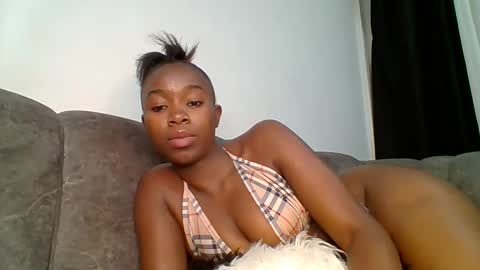 Snapshot of shi_assy chatting on 13, 9, 2025 shi assy online show from 13, 9, 2025