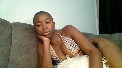 Snapshot of shi_assy chatting on 7, 10, 2025 shi assy online show from 7, 10, 2025