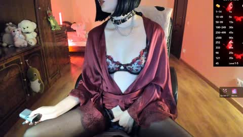 Marta Violet online show from 9, 1, 2025