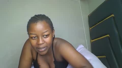 shinabae5 online show from 2, 12, 2025