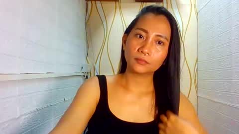 Snapshot of shinecathy chatting on 24, 9, 2025 shine online show from 24, 9, 2025