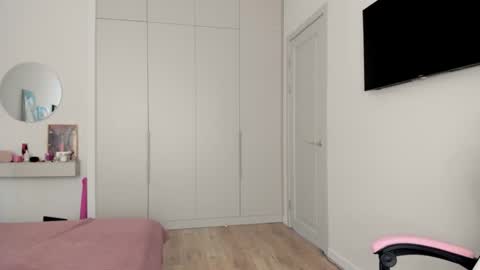 Shineel online show from 2, 2, 2026