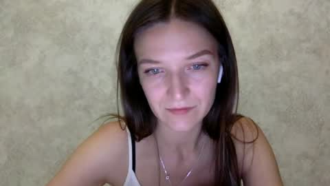 Snapshot of shining_pearl chatting on 4, 7, 2026 Jesica online show from 4, 7, 2026
