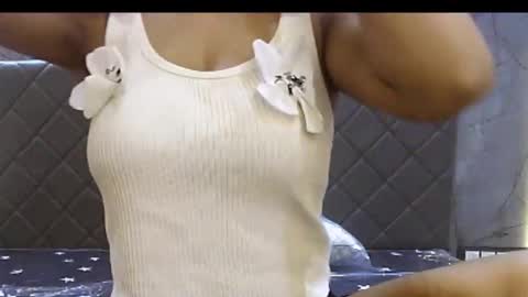 Snapshot of shiri_hot chatting on 17, 11, 2025 Siri online show from 17, 11, 2025