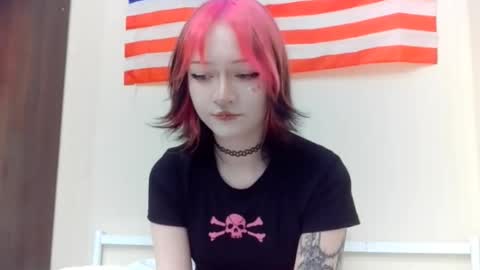 Luna online show from 23, 2, 2026