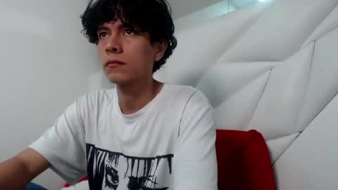 Snapshot of shirowitheb chatting on 12, 4, 2026 SHIRO online show from 12, 4, 2026