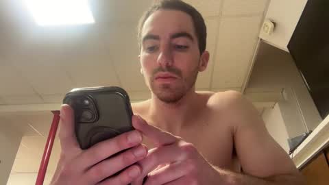 shirtlesshunk15 online show from 17, 2, 2026