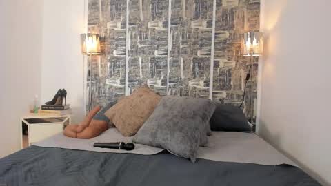 SHOFIA online show from 4, 2, 2026