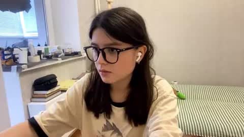 Snapshot of shontagrabowski chatting on 16, 7, 2026 Marie online show from 16, 7, 2026