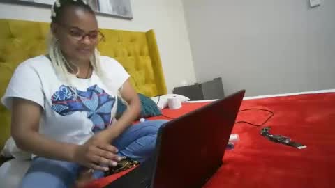 shotofmocha online show from 19, 9, 2025