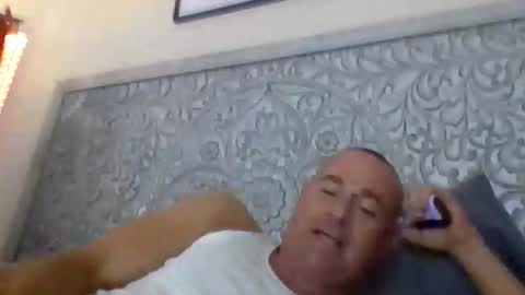 Red4040 online show from 17, 11, 2025