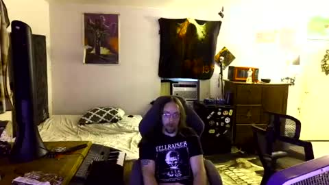 Snapshot of shredmancer chatting on 5, 8, 2026 shredmancer online show from 5, 8, 2026