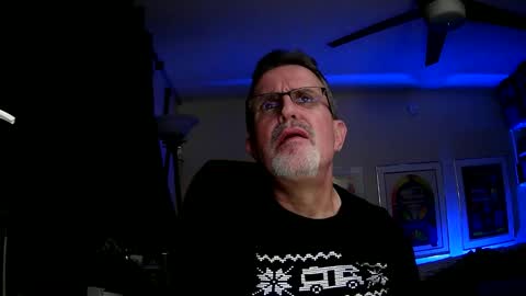 Snapshot of shrewtamer chatting on 12, 12, 2024 shrewtamer online show from 12, 12, 2024