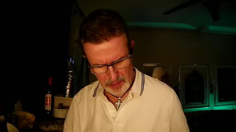 Snapshot of shrewtamer chatting on 9, 9, 2025 shrewtamer online show from 9, 9, 2025