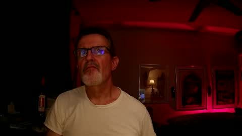 Snapshot of shrewtamer chatting on 12, 9, 2025 shrewtamer online show from 12, 9, 2025