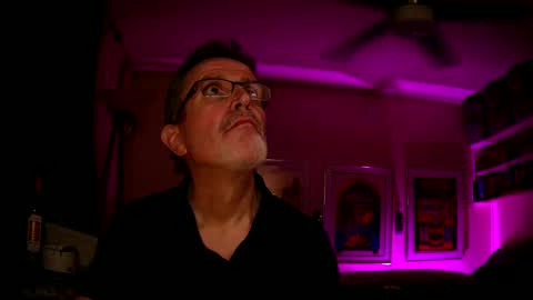 Snapshot of shrewtamer chatting on 17, 9, 2025 shrewtamer online show from 17, 9, 2025