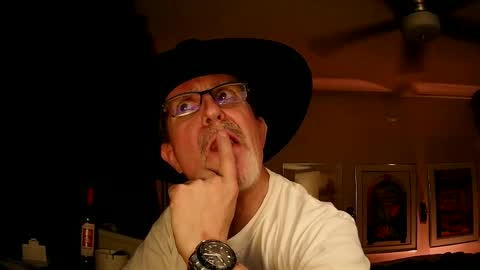 Snapshot of shrewtamer chatting on 19, 9, 2025 shrewtamer online show from 19, 9, 2025