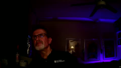 Snapshot of shrewtamer chatting on 27, 9, 2025 shrewtamer online show from 27, 9, 2025