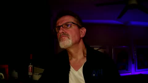 Snapshot of shrewtamer chatting on 2, 10, 2025 shrewtamer online show from 2, 10, 2025