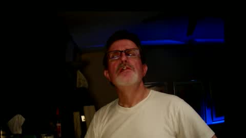 Snapshot of shrewtamer chatting on 14, 11, 2025 shrewtamer online show from 14, 11, 2025