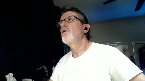 Snapshot of shrewtamer chatting on 23, 12, 2025 shrewtamer online show from 23, 12, 2025