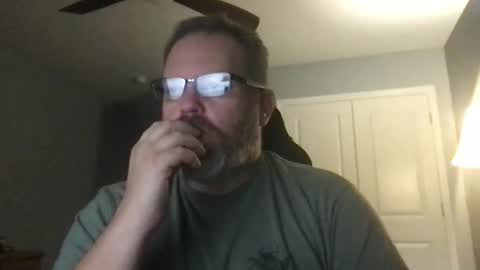 shughes740 online show from 30, 10, 2025